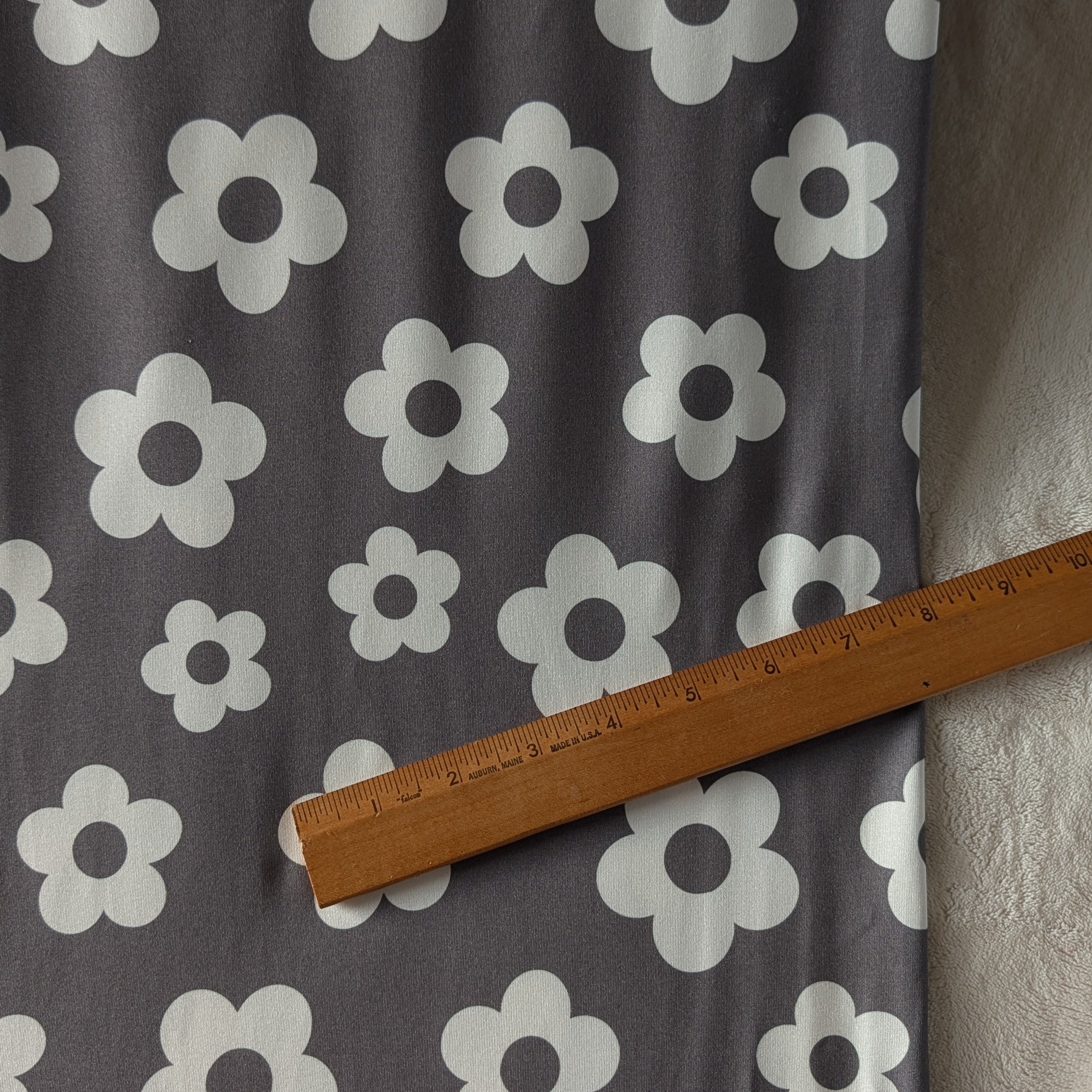 Daisy – Sweet Blossom Fabric