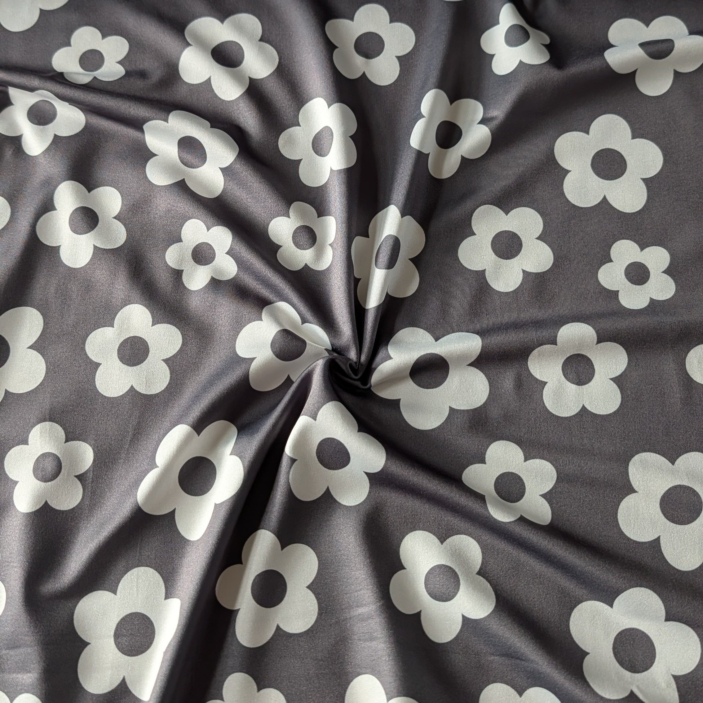 Daisy – Sweet Blossom Fabric